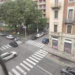 Apartment Near Metro
